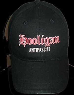 Gorra bordada Hooligan antifascist